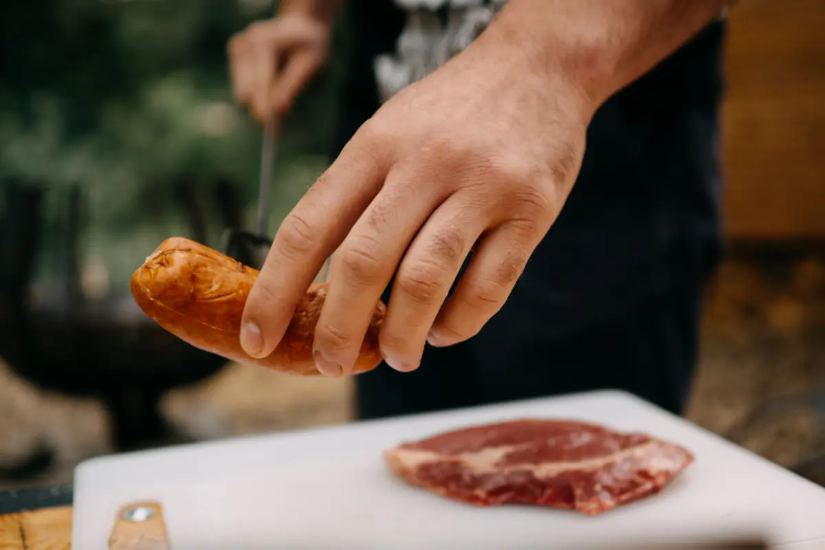 Fleisch für den Grill vorbereiten